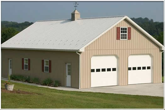 Providing Oak Creek with pole barns and garage construction services near me